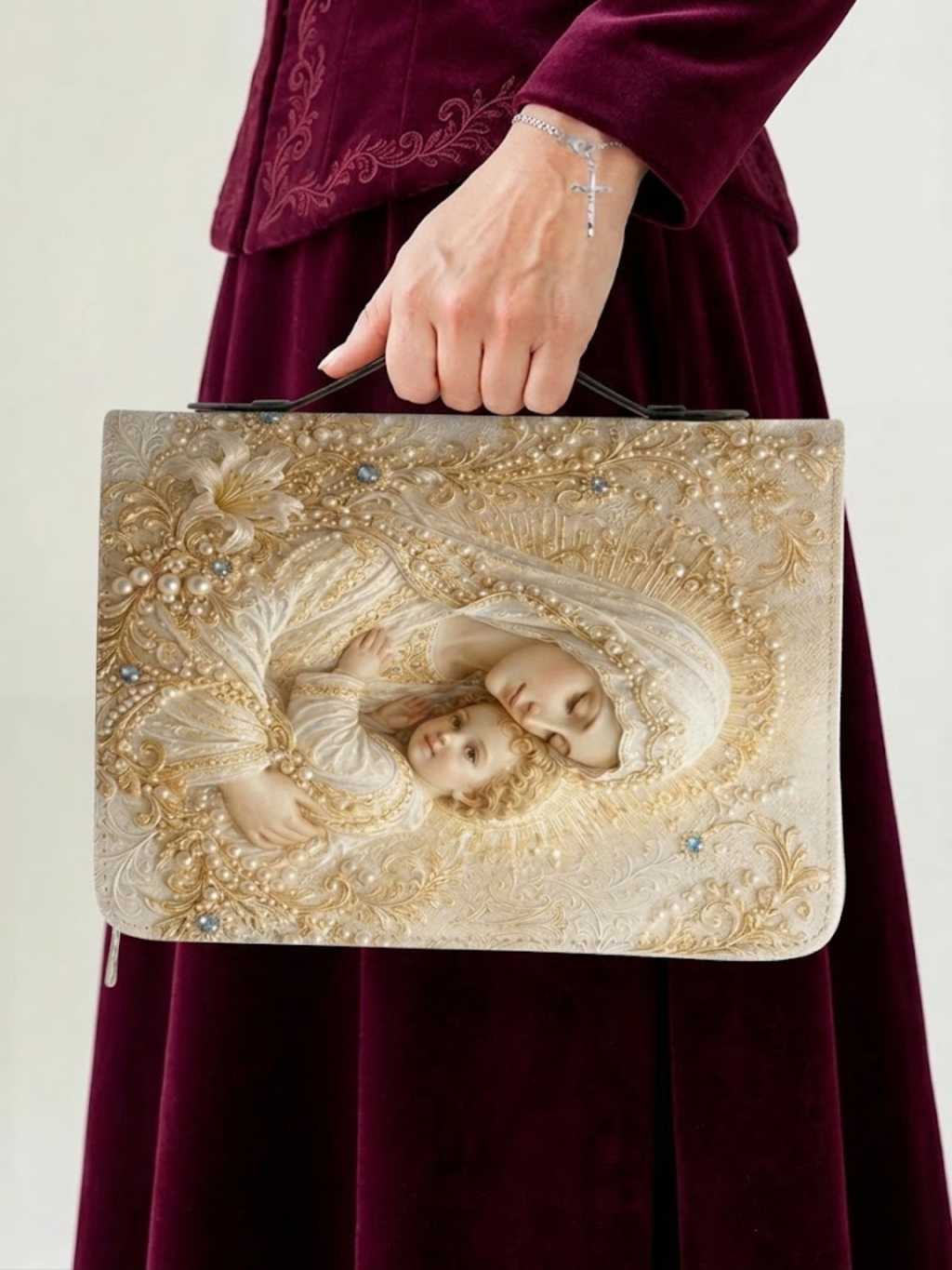 "Regina" Bible Cover